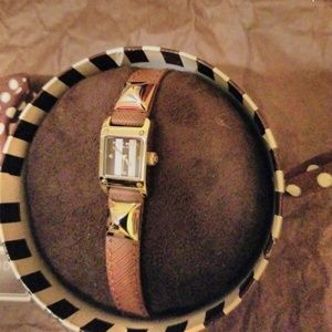 HENRI BENDEL The Samantha Watch with leather strap